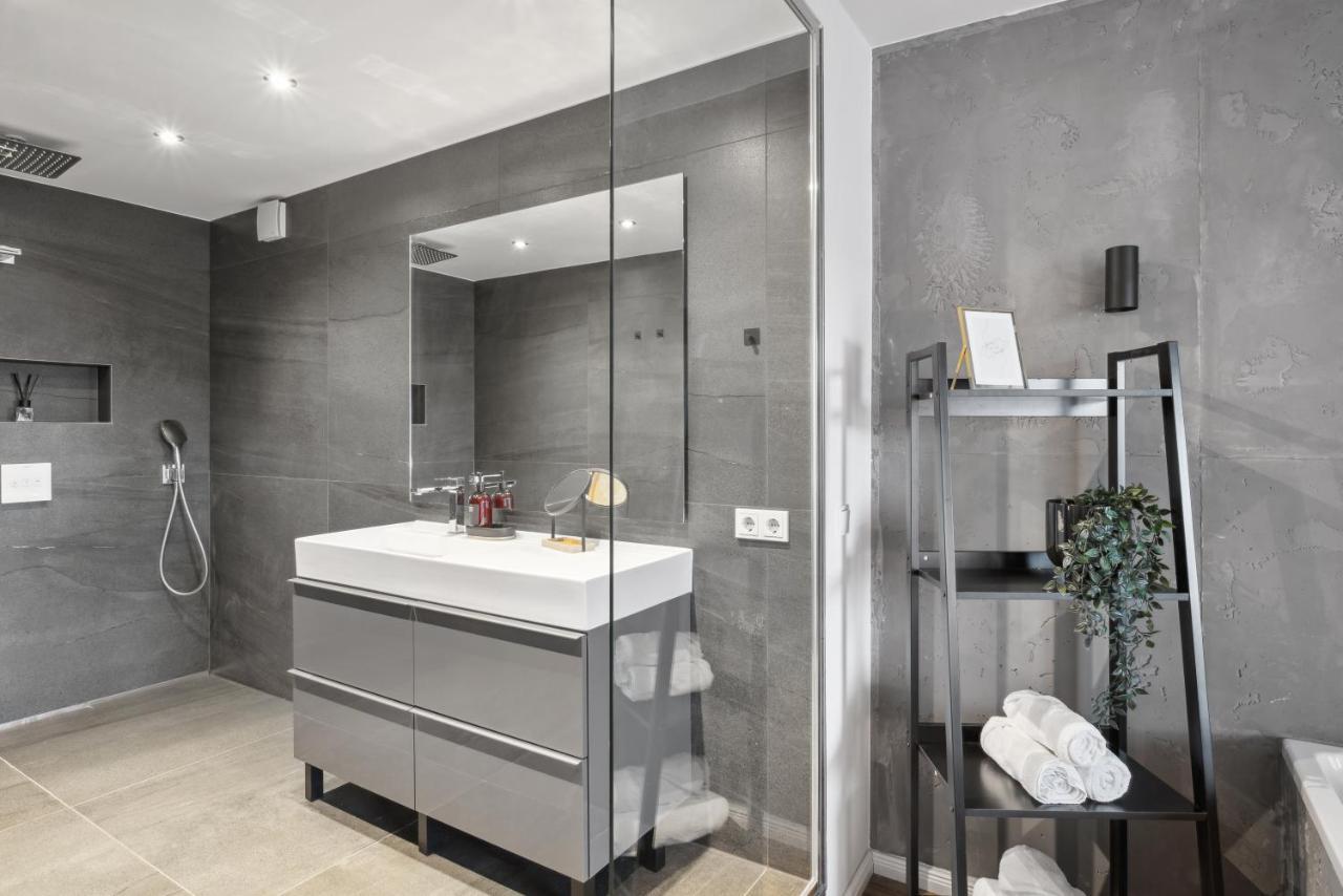 Design-Apartment - Bochum Zentrum - 2 Balkons - 118M2 - Netflix Ngoại thất bức ảnh